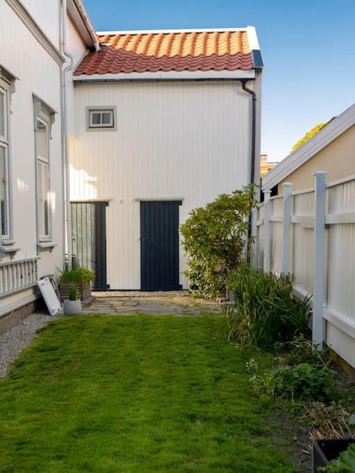 Large, Quiet And Centrally Located Apartment Fredrikstad Exterior photo