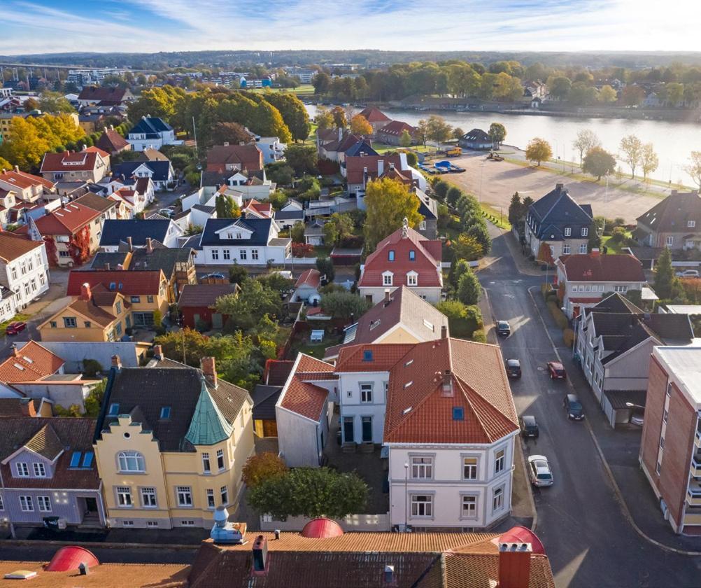 Large, Quiet And Centrally Located Apartment Fredrikstad Exterior photo